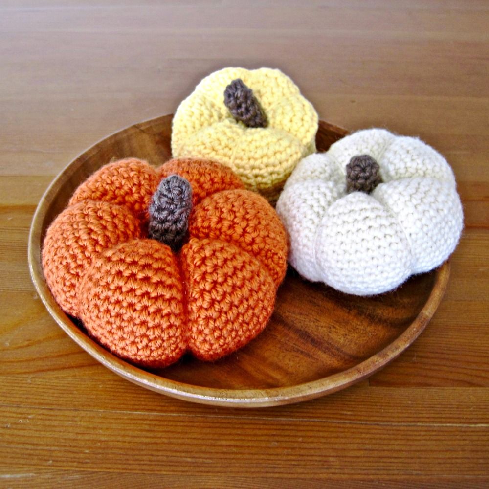 Crochet pumpkins & fall tablescape She's Got the Notion